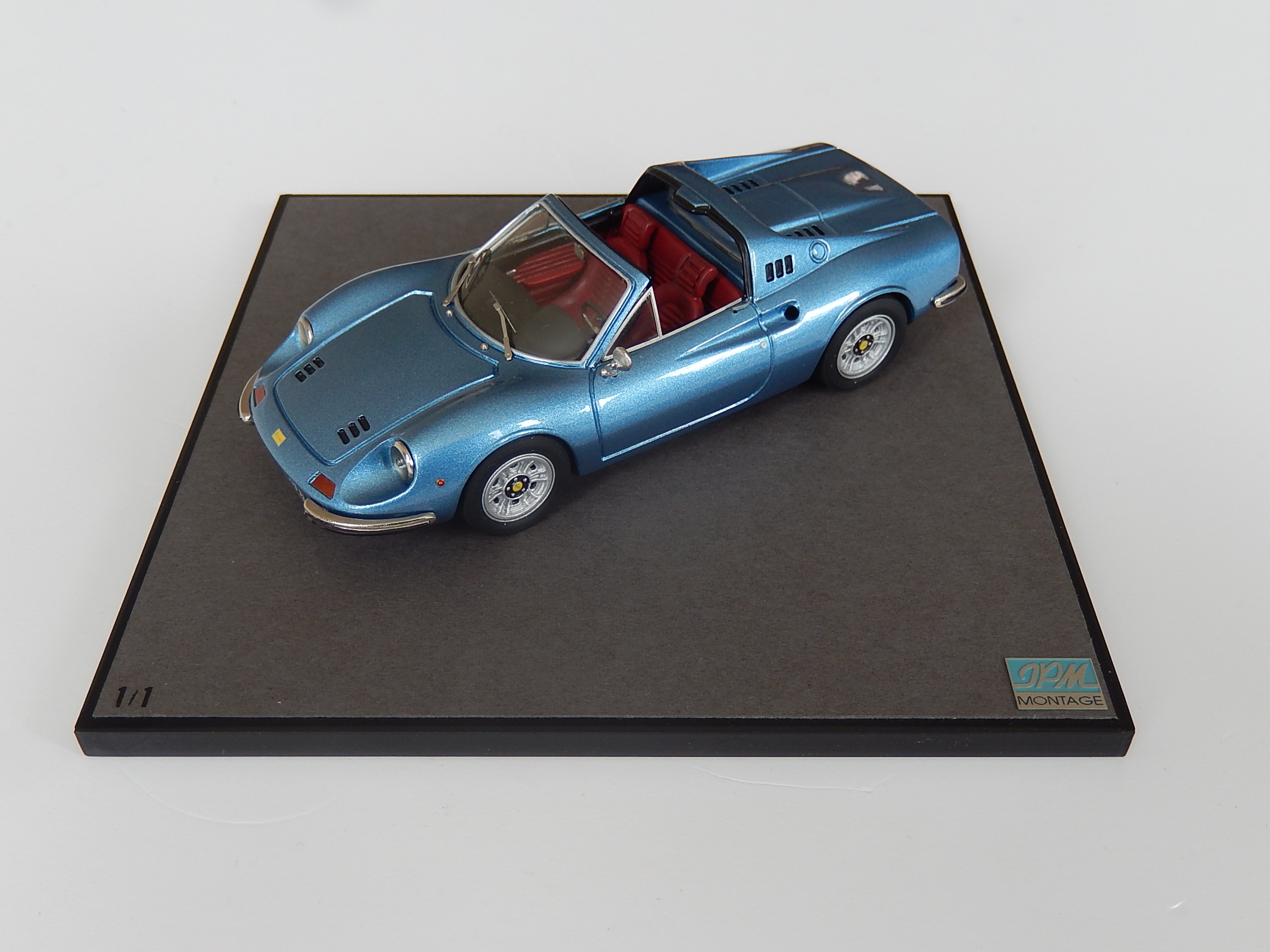 JPM : Ferrari Dino 246 GTS blue --> SOLD
